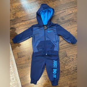 Nike Body track suit